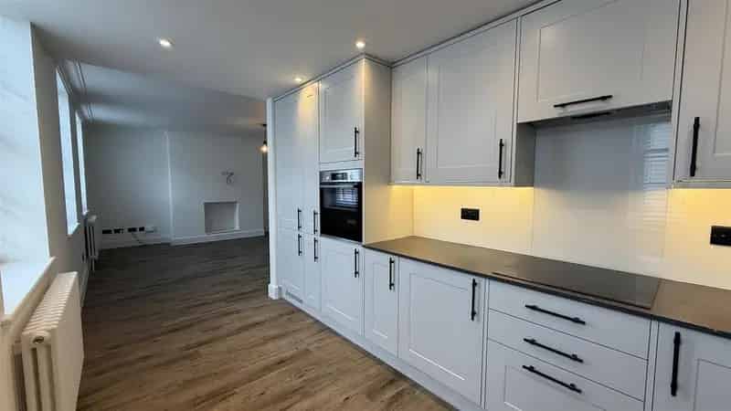2 Bedroom Flat to Rent
