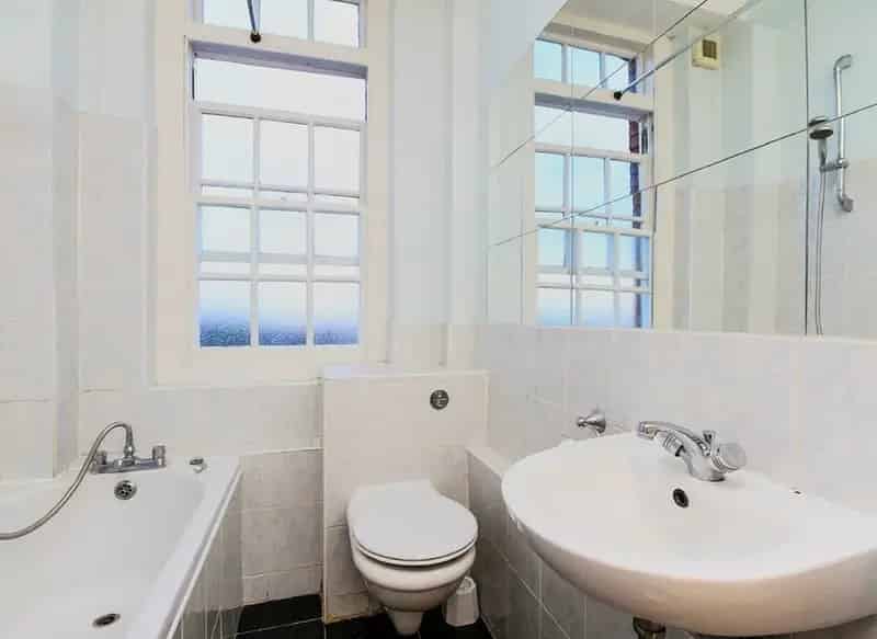 Studio Apartment near St Johns Wood Station