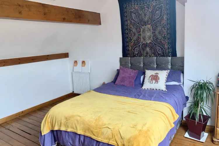 2 Bed Part Furnished House Victoria Grove Zero Deposit Available