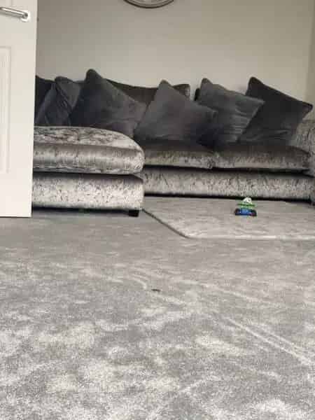 Spacious 2-Bedroom Flat with Balcony and Communal Gardens
