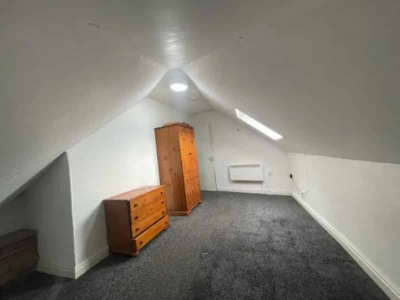 One Bedroom Flat To Let Refurbished Excellent Location
