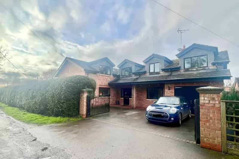 4 Bedroom Detached House for Sale Ravensmoor Cheshire