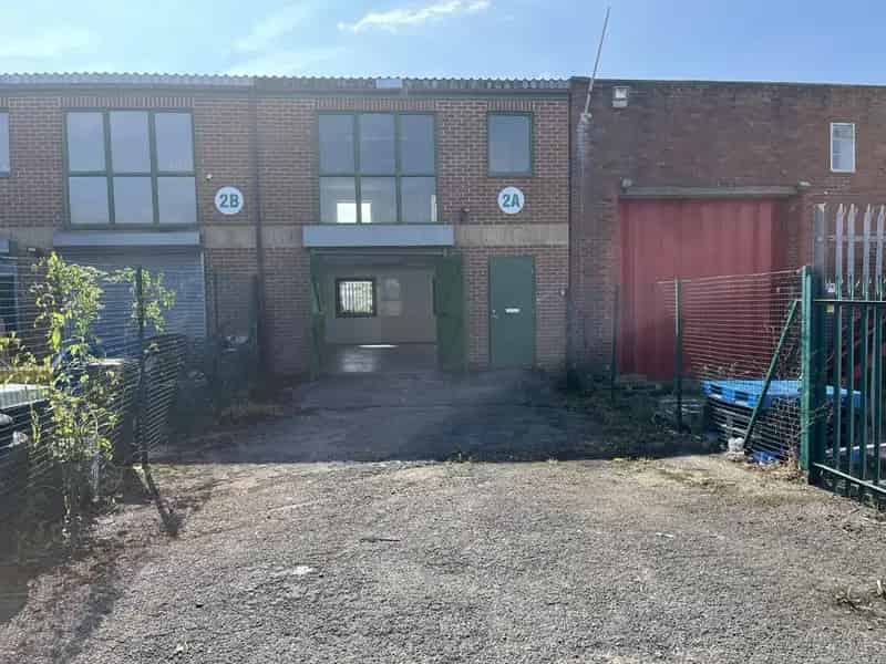 Industrial Unit with Workshop and Offices