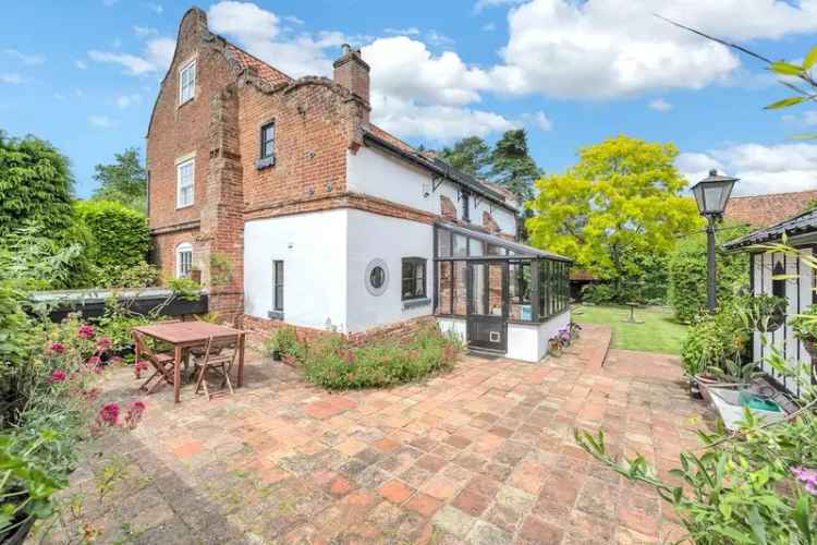 Grade II Listed Farmhouse 4 Beds 6.71 Acres River Access