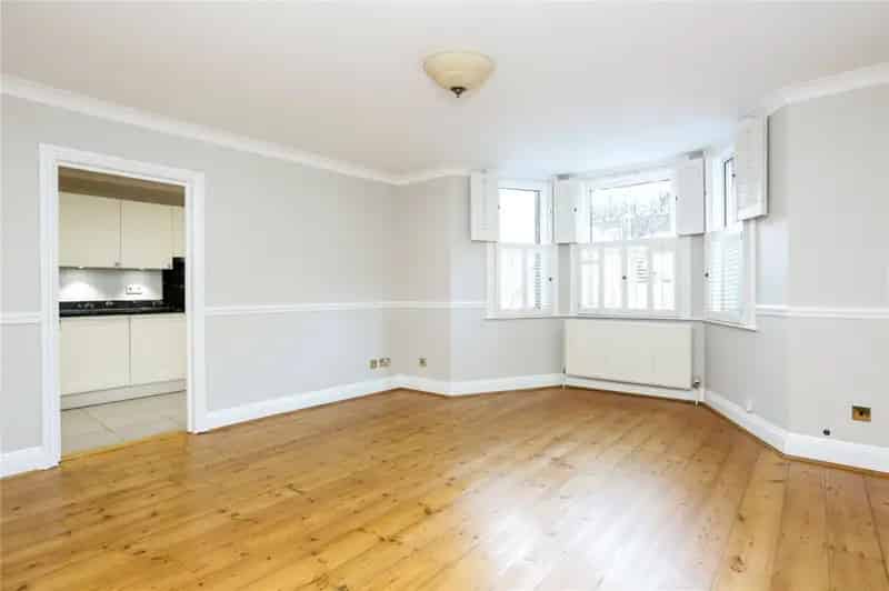 3 Bedroom Flat for Sale in Central Richmond