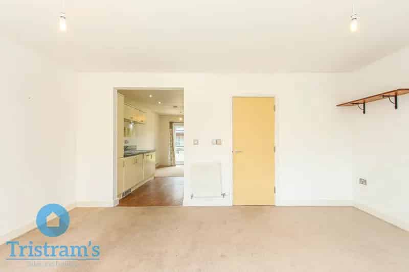 4 Bedroom Townhouse House to Rent