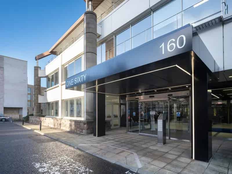 2923 sq ft Modern Office Suite with Wellness Facilities
