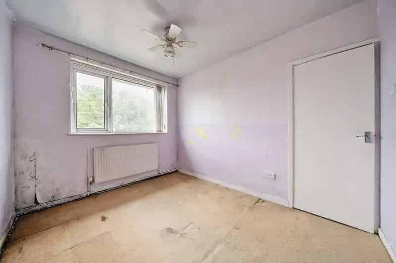 2 Bed Flat for Sale near South Ruislip