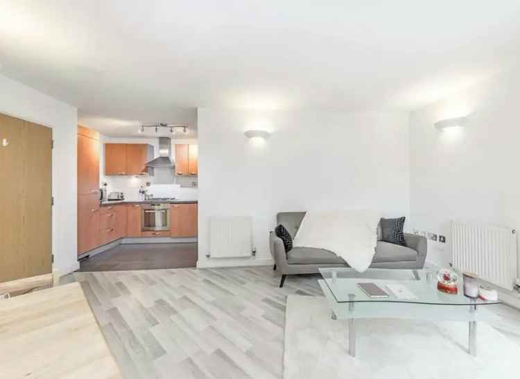 Spacious One Bedroom Apartment Near London Fields