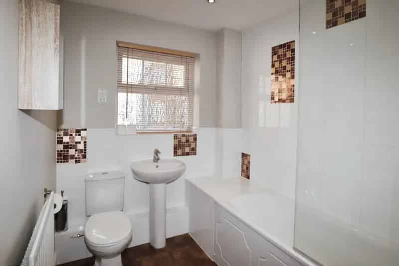 2 Bedroom Flat To Let in Greenhithe Near Bluewater