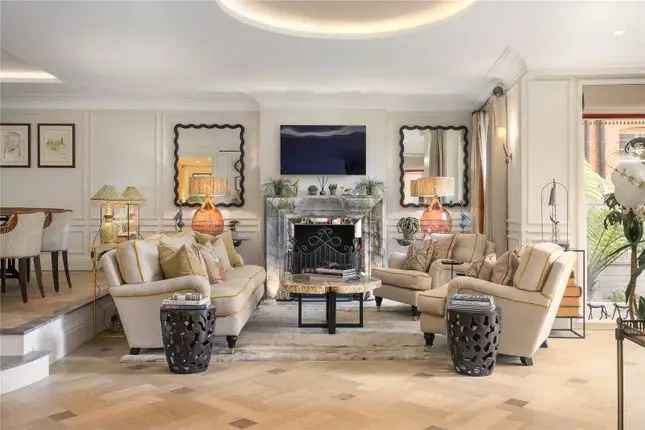 Four Bedroom Triplex Garden Apartment for Sale in Draycott Avenue Chelsea