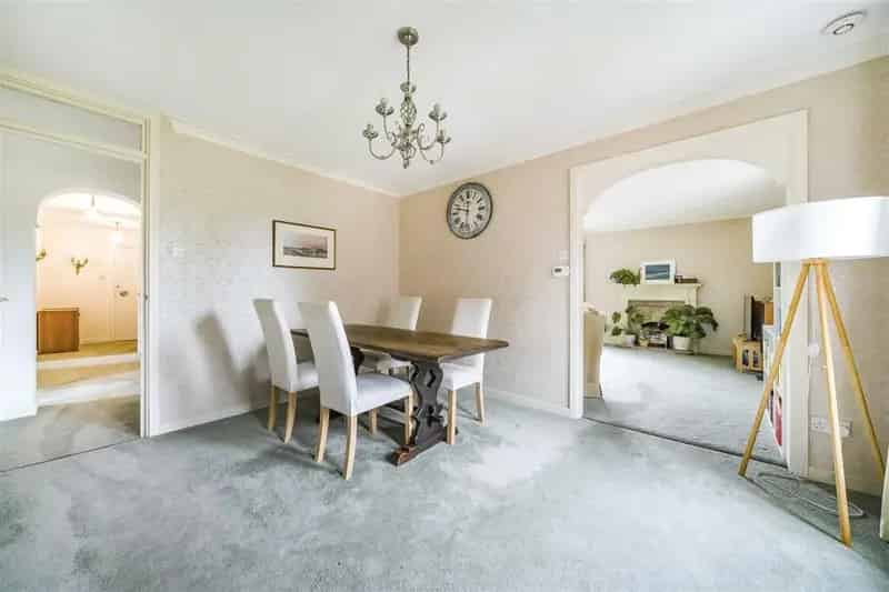 3 Bedroom Apartment for Sale in Bedford