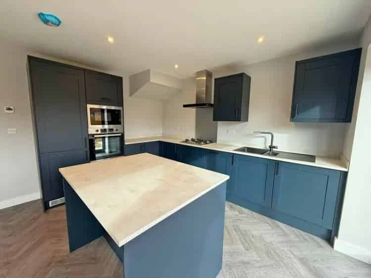 3 Bedroom Semi Detached House Scarborough YO12