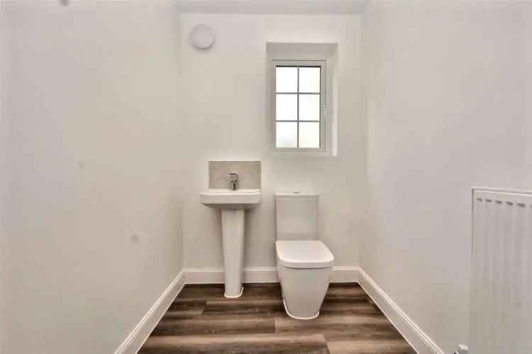 4 Bed Detached House for Sale in Westham