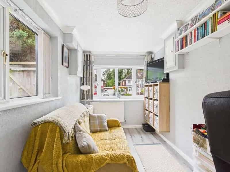 3 Bed House for Sale 1201 sq ft Modern Layout Large Garden