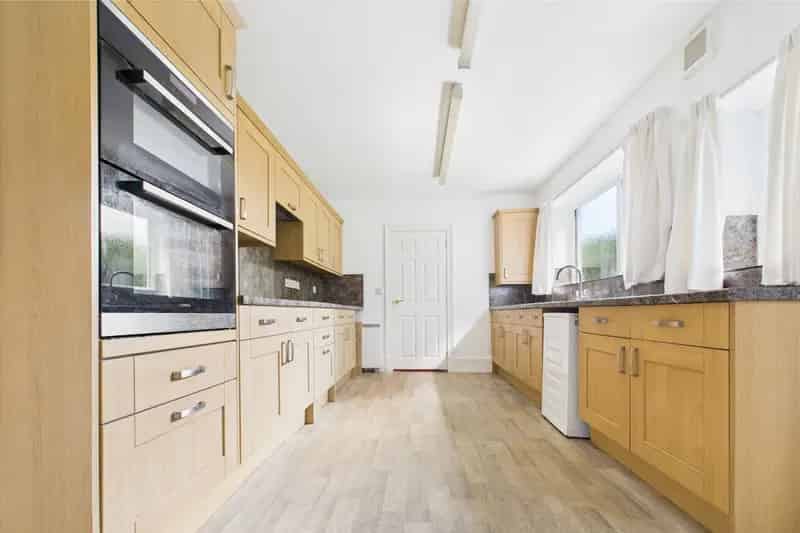Victorian Mid Terrace House Renovation Project Near City Centre