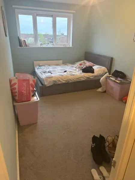 Beautiful 2 Bedroom House Large Garden Driveway Pets Allowed