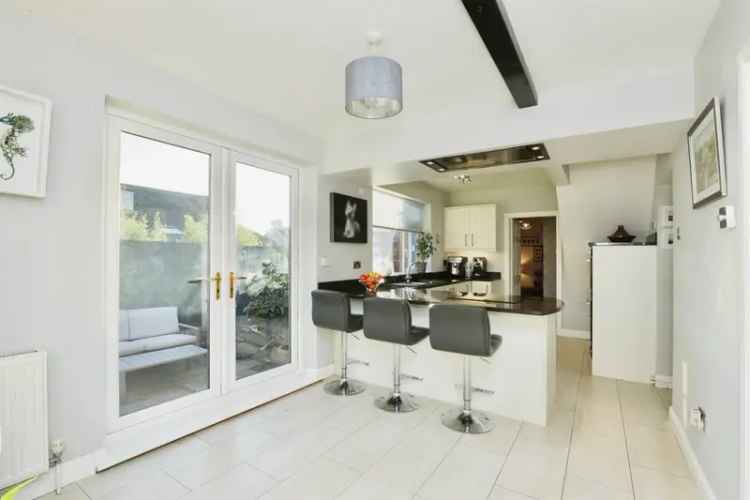 5 Bedroom Bungalow for Sale in Hodthorpe Near Whitwell