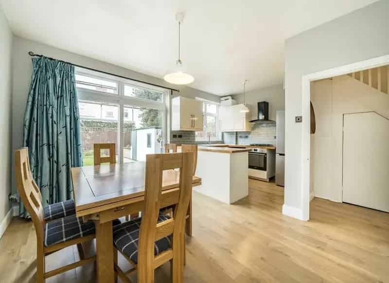 3 Bedroom Terraced House Streatham Vale Family Home