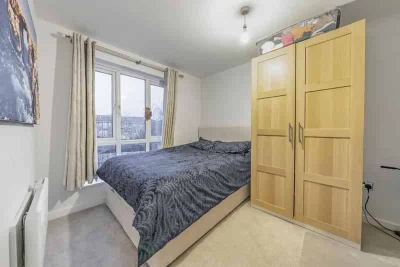 2 Bedroom Modern Apartment near Burgess Park