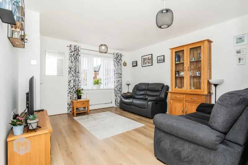 3 Bedroom Semi-Detached House for Sale in Barton Quarter