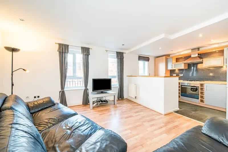 2 Bedroom Flat to Rent Liverpool L3 - Allocated Parking