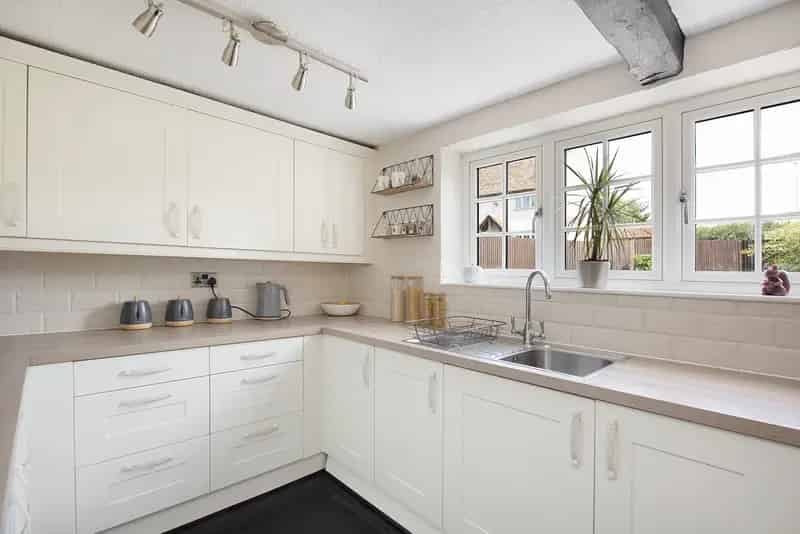 3 Bedroom Detached Cottage with Annexe Tempsford
