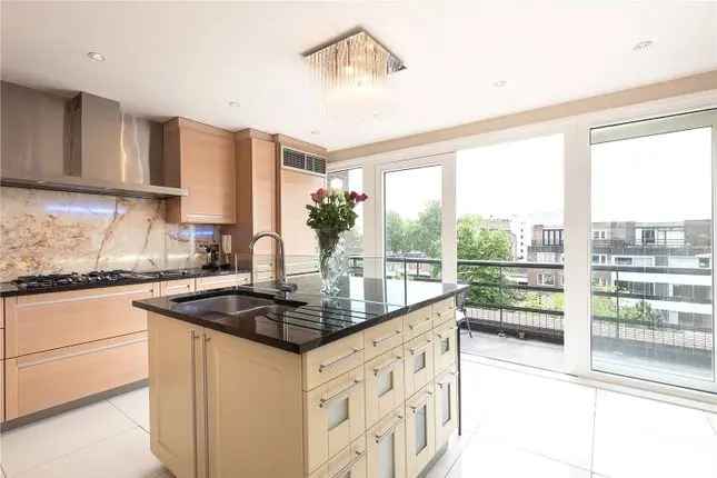 Flat for sale in Southwick Street, Hyde Park Estate, London W2