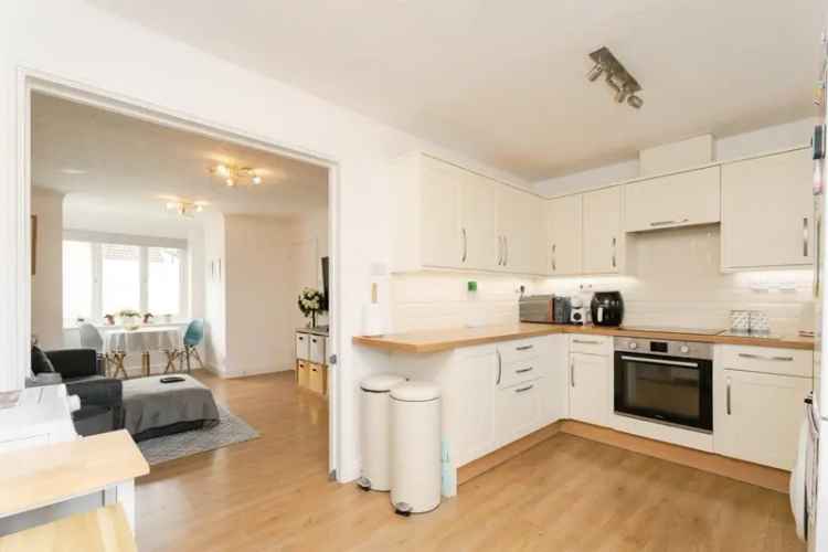 Sheringham Mid-Terraced Home 2 Beds Allocated Parking