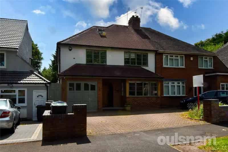 4 Bedroom Semi-Detached House for Sale