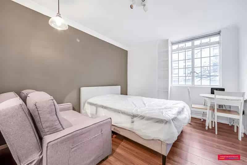 Studio Flat for Rent in Bayswater Near Paddington and Queensway