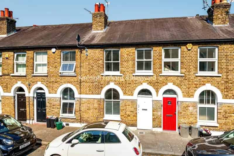 Bromley Terraced House to Rent - Private Outside Space
