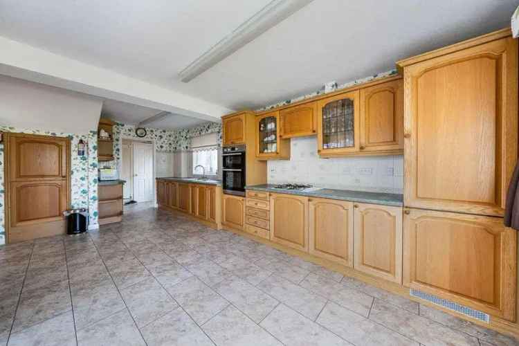 3 Bed Semi-Detached House For Sale
