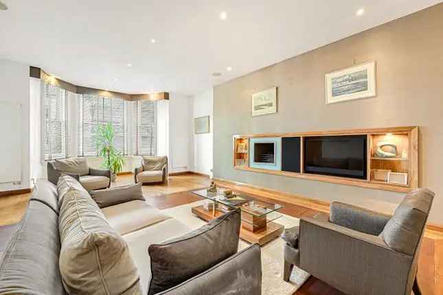 Flat to Rent Old Brompton Road South Kensington SW5