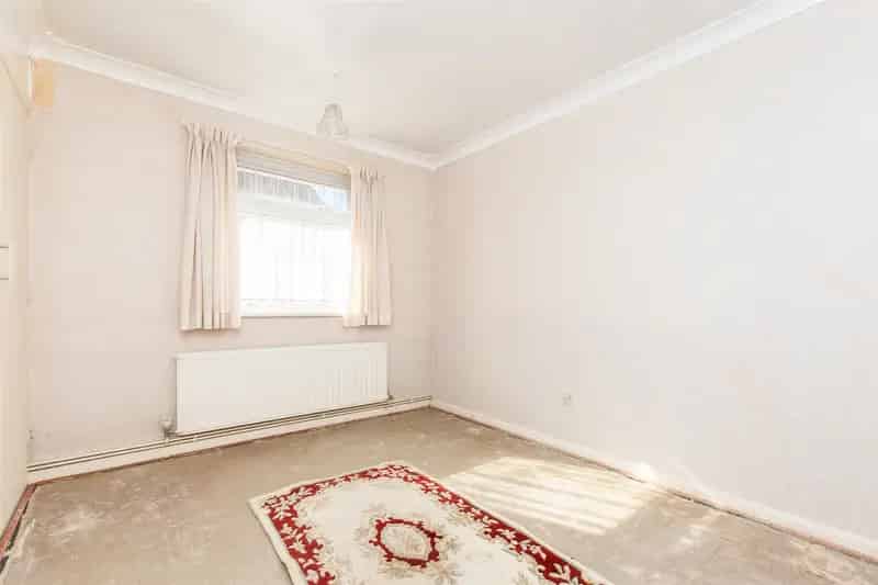 3 Bedroom Detached Bungalow For Sale Chain Free