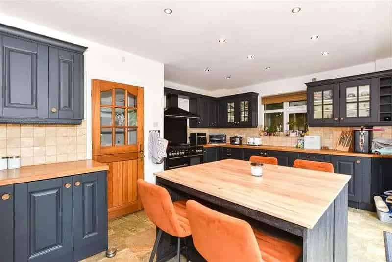 4 Bed House For Sale with Annexe and Hot Tub
