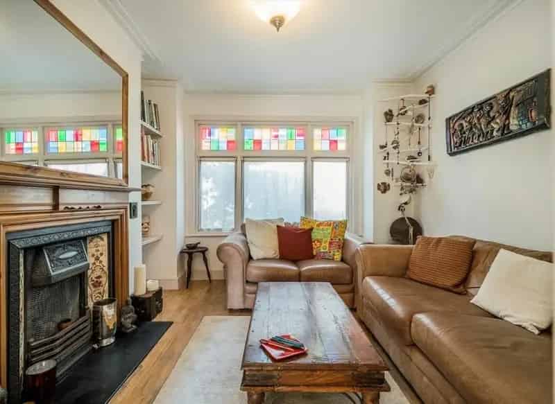 Victorian Terrace Lower Clapton 3 Double Bedrooms South Facing Garden