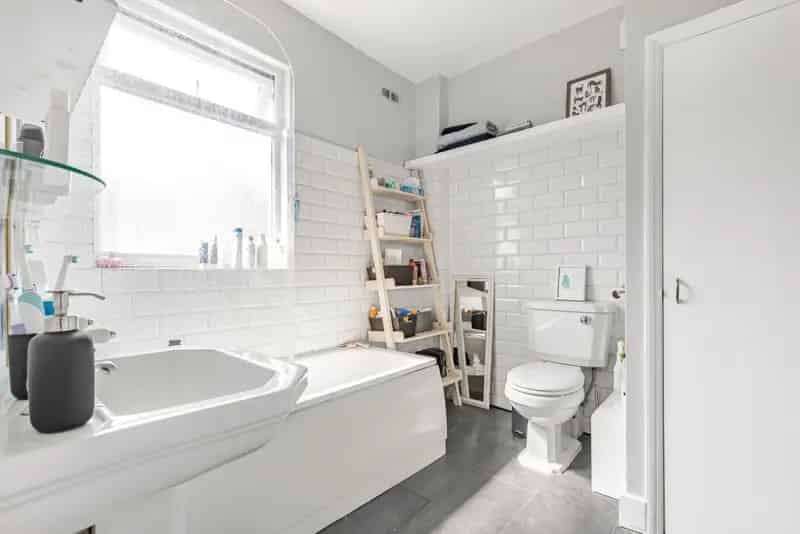 Flat near Earlsfield Wandsworth Southfields and Wandsworth Common