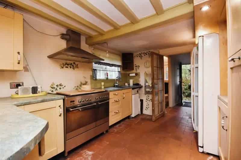 Grade II Listed 4-Bedroom Home in Boreham