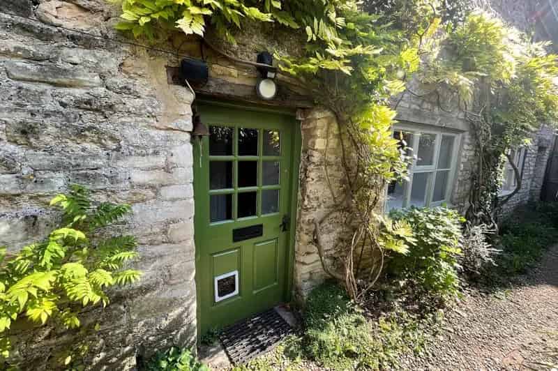 2 Bedroom Cottage for Sale