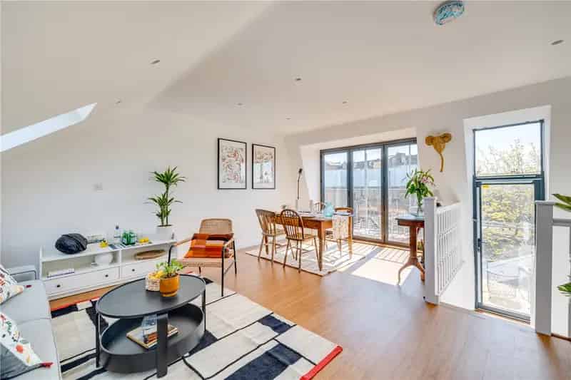 2 Bedroom Flat London South Facing Roof Terrace Fulham