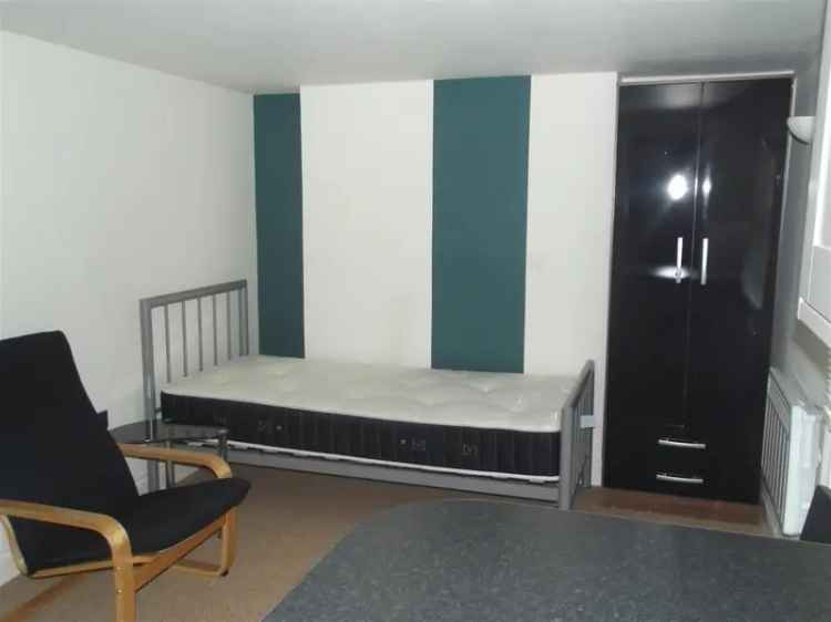 Studio to Rent