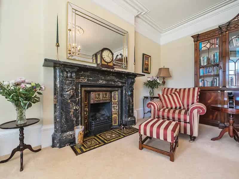 Family Home Near M1 with Garden and Versatile Lower Ground Floor