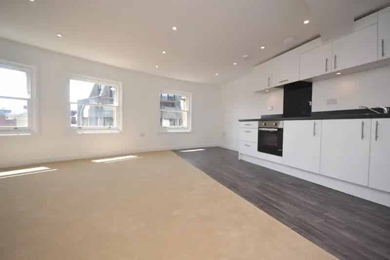 2 Bedroom Flat To Let Reading Town Centre August 2025