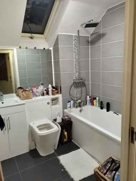 Flat For Rent in Welwyn Hatfield, England