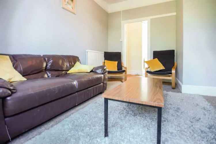 5 Bedroom Detached Student House Near University
