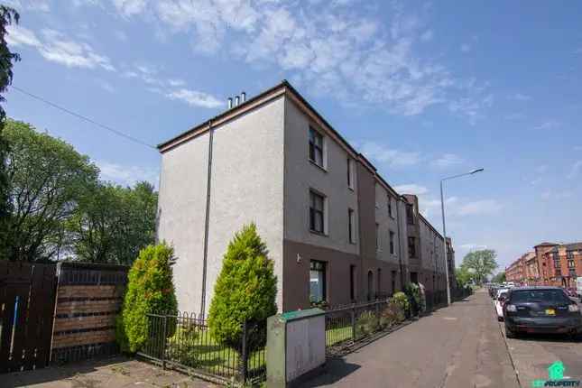 Flat for sale in Dumbarton Road, Glasgow G14