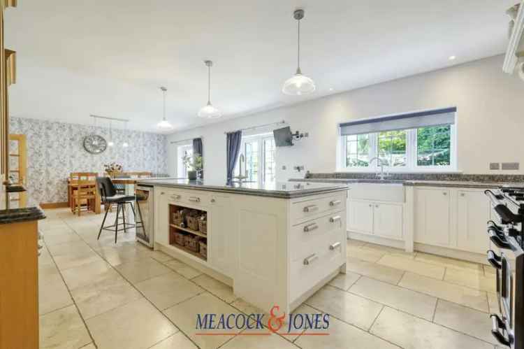 7 Bedroom Detached House for Sale in Hook End, Brentwood