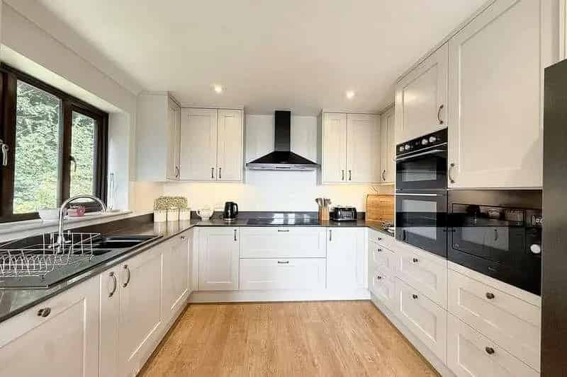5 Bed Detached House for Sale with Panoramic Views