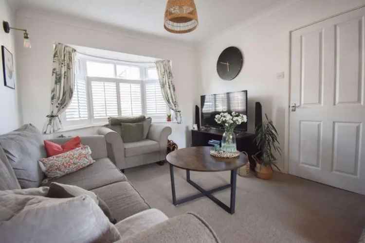 3 Bedroom Semi-Detached House for Sale Bedford